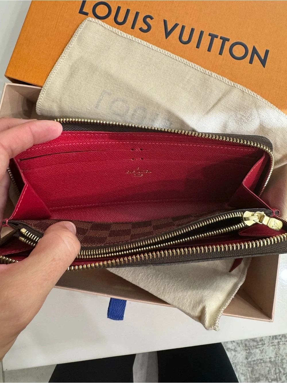 Louis Vuitton beautiful authentic